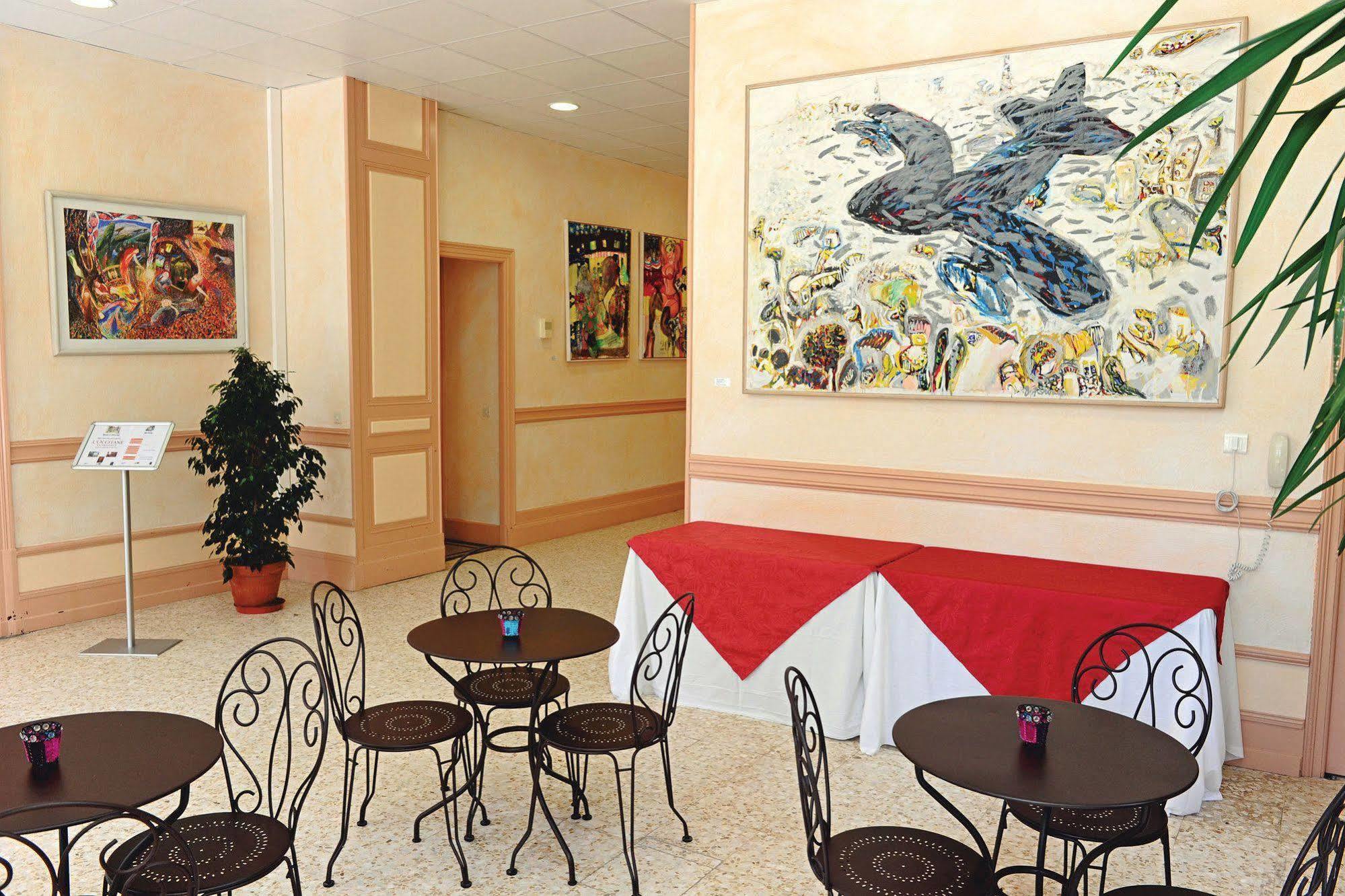 Club Vacances Bleues Domaine De Chateau Laval Greoux-les-Bains ภายนอก รูปภาพ